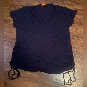 Joe Fresh navy t-shirt, size medium